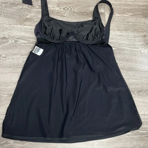 Lands’ End Black Swim Dress Underwire Halter Top Coverup Tankini Swimsuit 8P - Picture 14 of 15